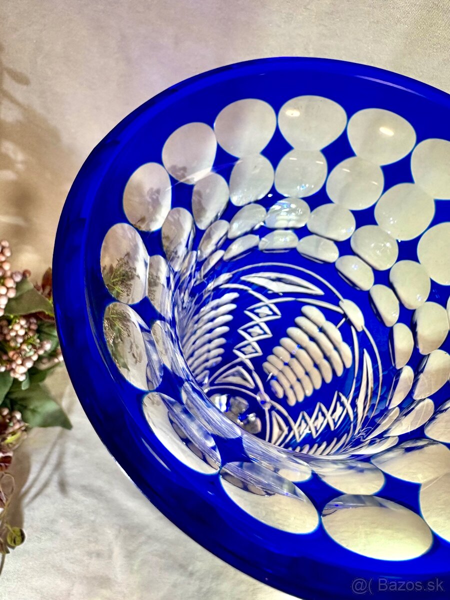 Vaza krištáľova, brusena - 2