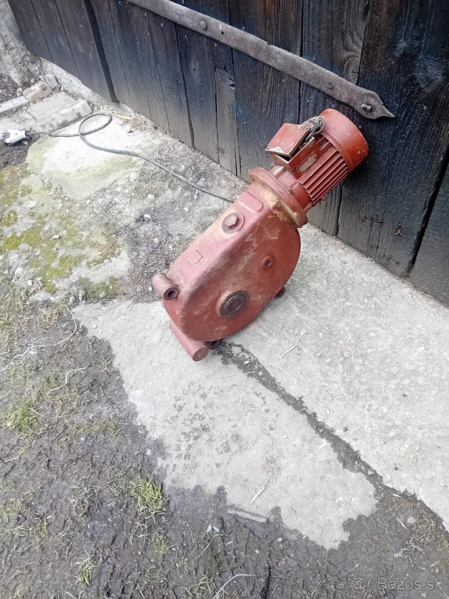 Šneková prevodovka - 2