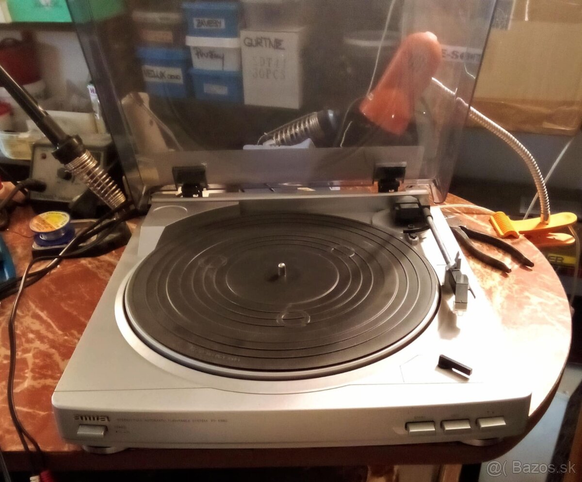 Predám gramofón-funkčný-komplet, - 2