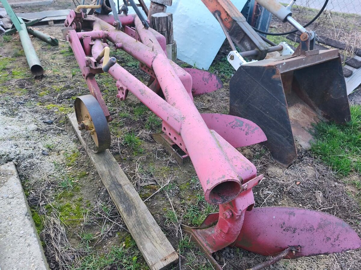 Predám troják pluh - 2