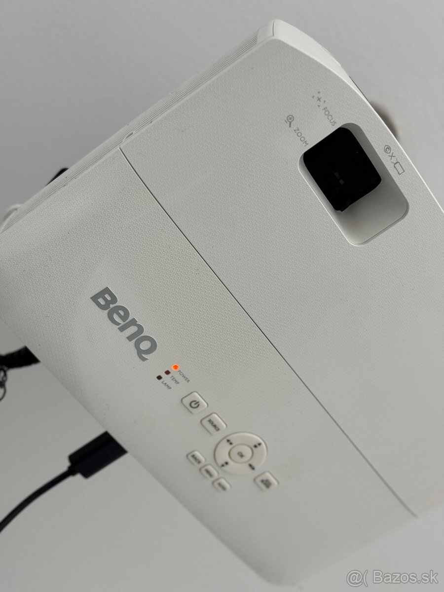 projektor BenQ W1070 – Full HD domáce kino - 2