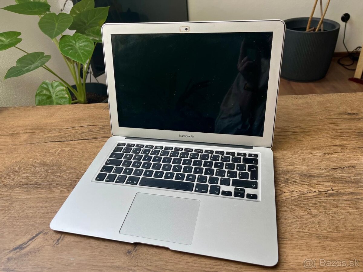 MacBook Air 13 - 2