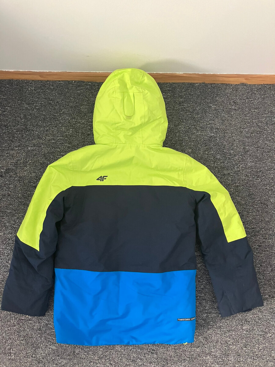 Predám detskú vetrovku na lyžovanie - 2