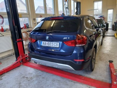 Predám BMW x1 - 2