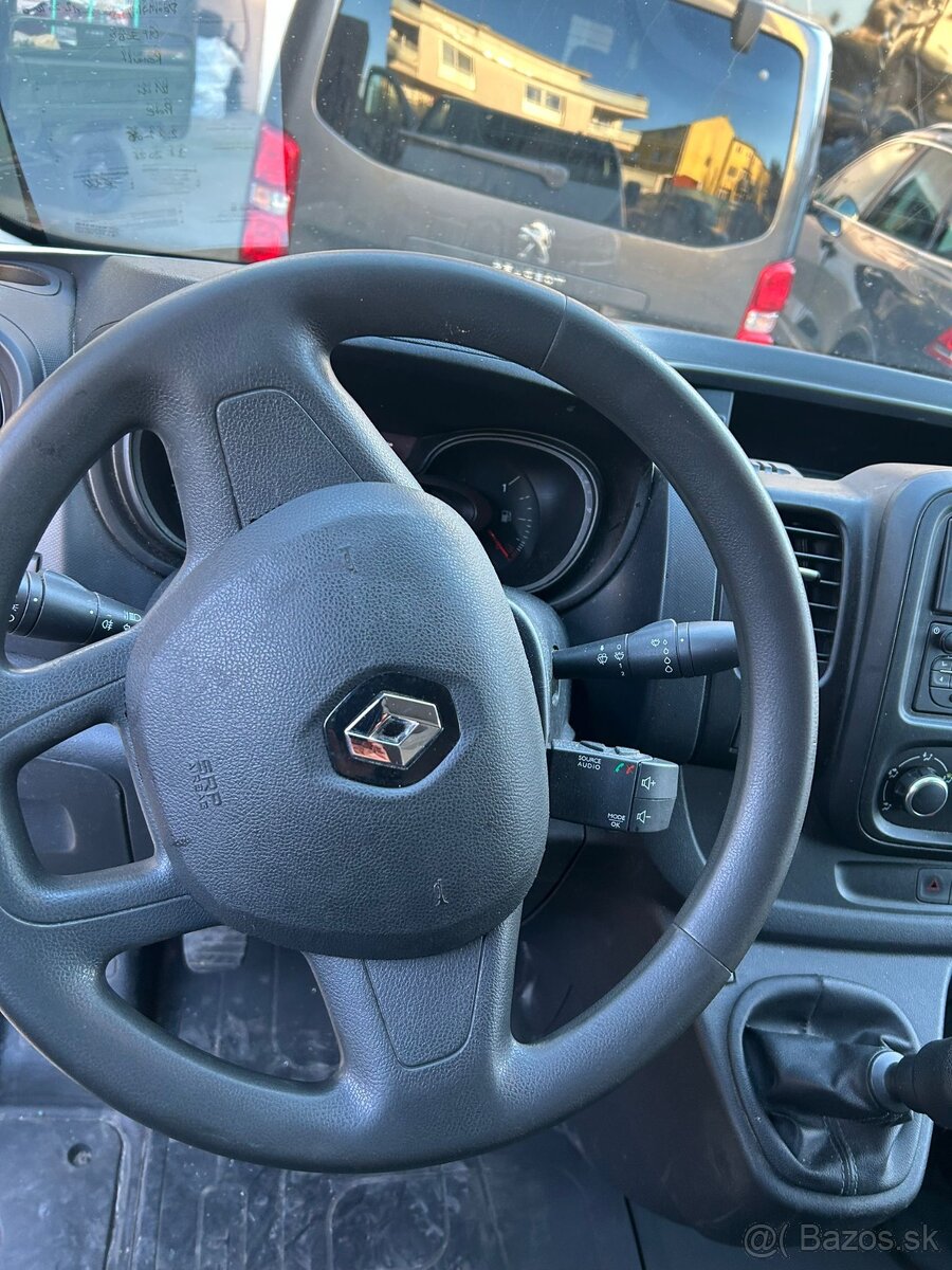 RENAULT TRAFIC 2.0 DCI ROK 2022 - 2