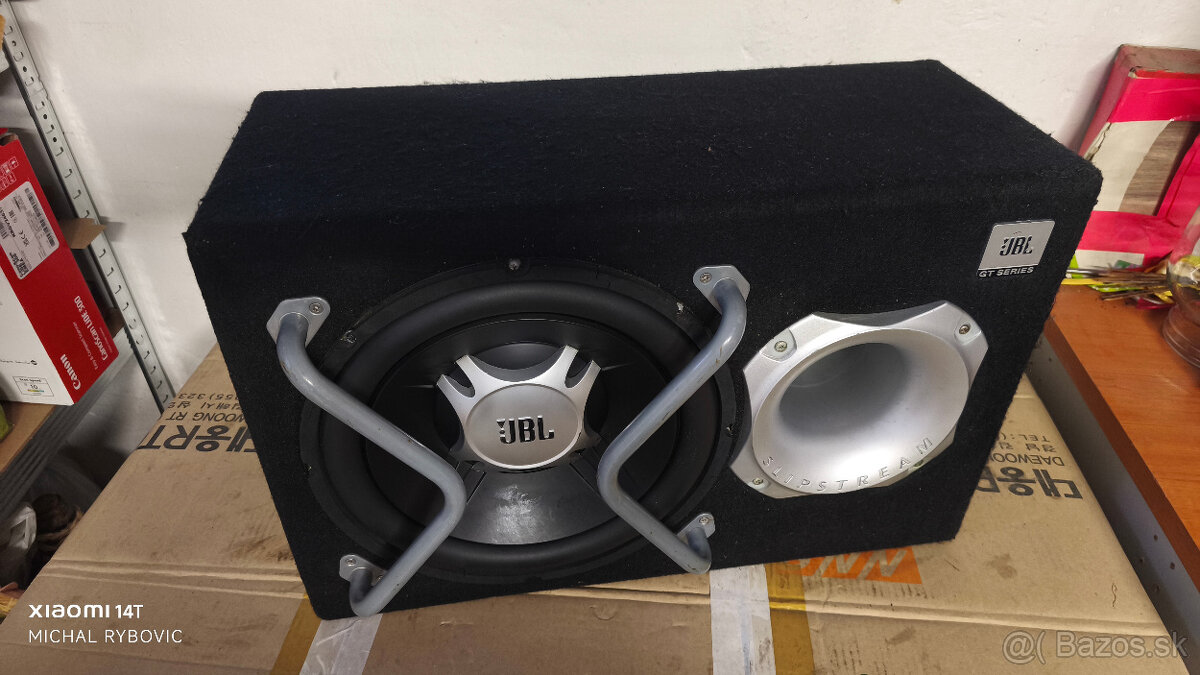 predám Subwoofer JBL do auto plne funkčný - 2