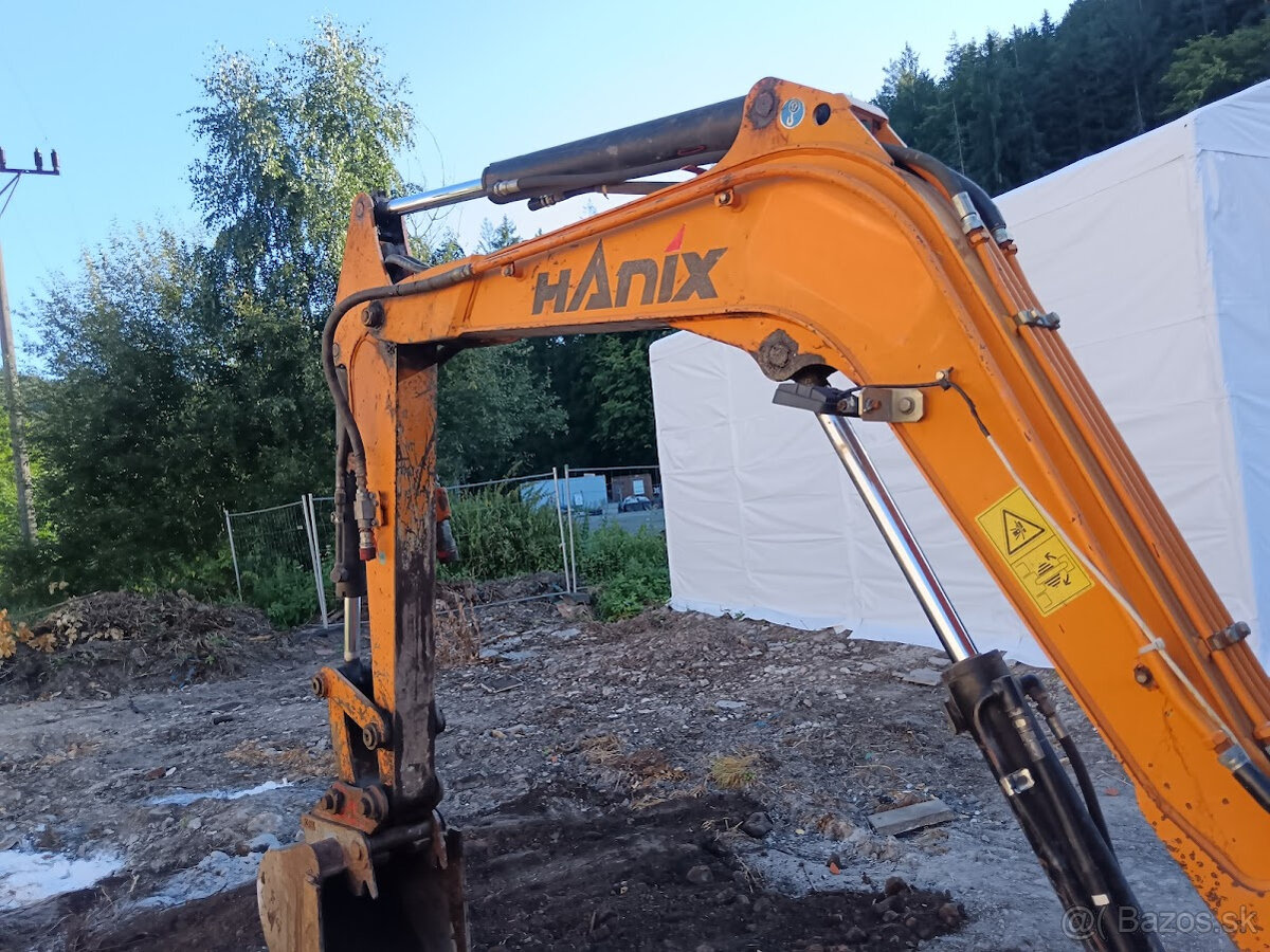 Minibagr Hanix H36 R 3,6 tuny - 2