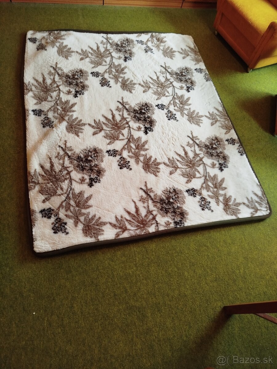 Prehoz/deka (ovčie rúno) - 2