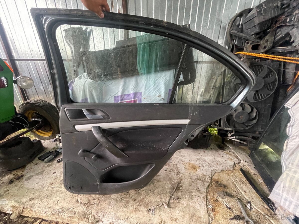 Zadné dvere Octavia 2 - 2