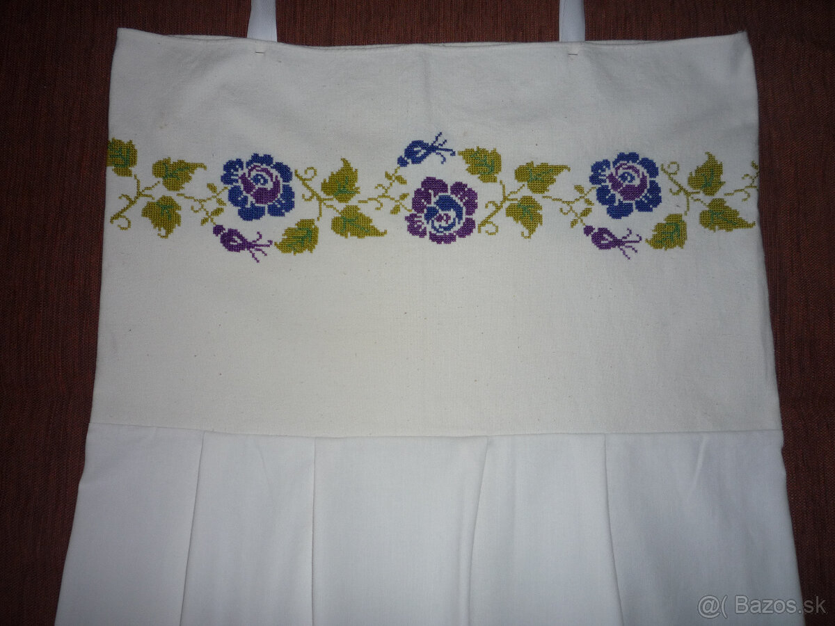 Ženský kroj - stanky - 2