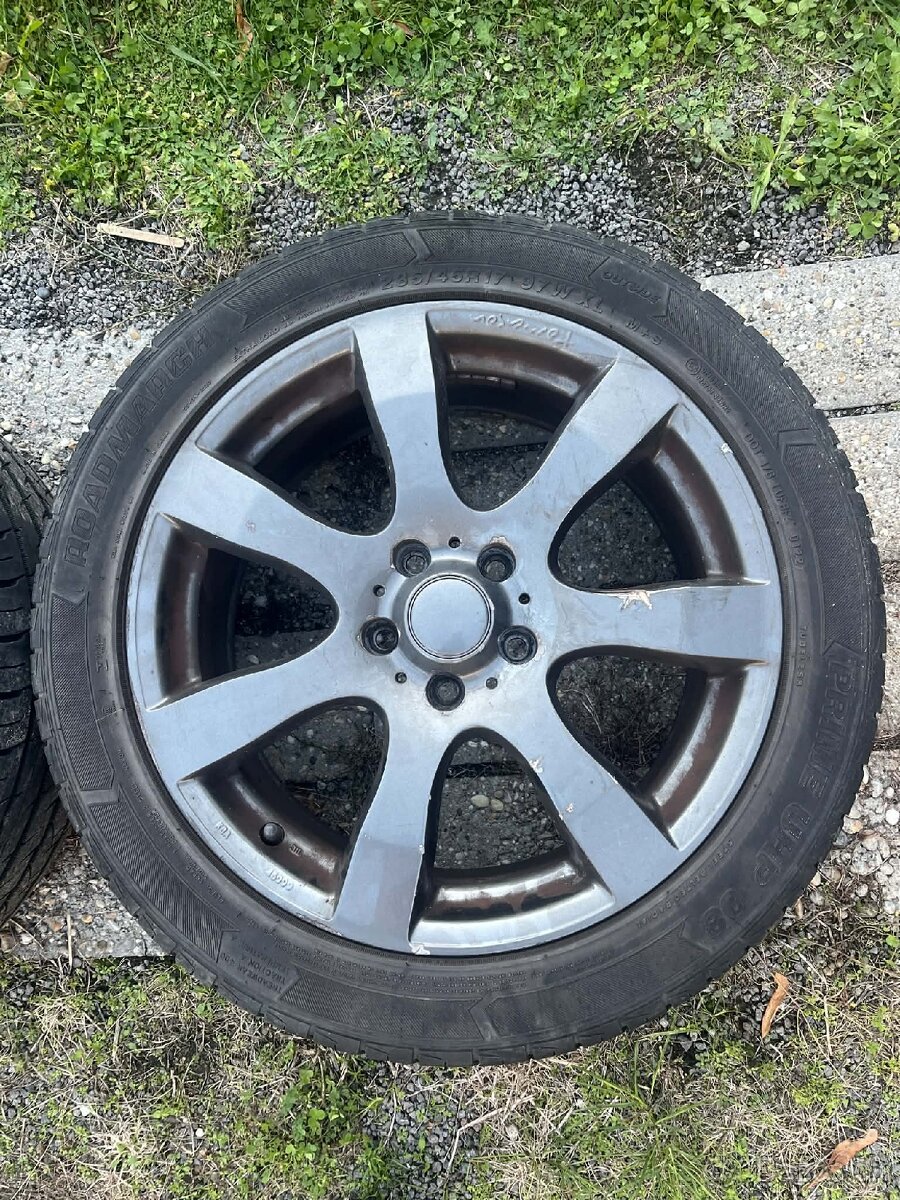 235/45 R17 5x108 - 2