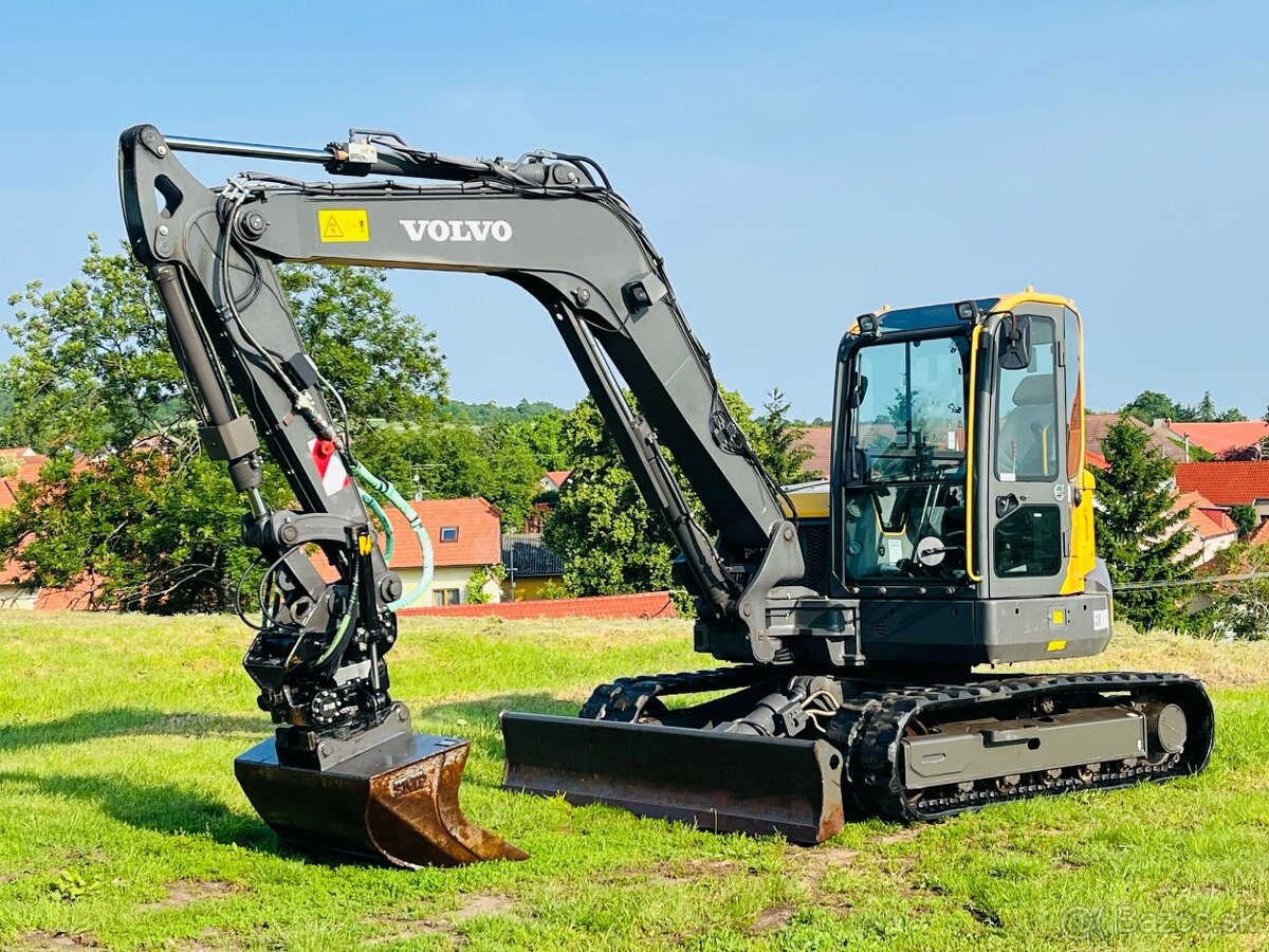 Pásové rypadlo Volvo ECR88D - 2