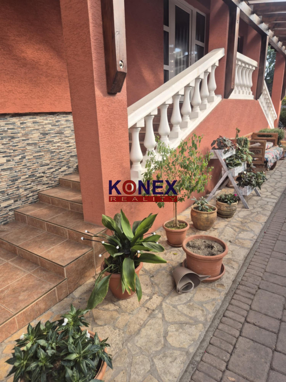 NOVINKA - DVA RODINNÉ DOMY k nasťahovaniu v obci DRAHŇOV - 2