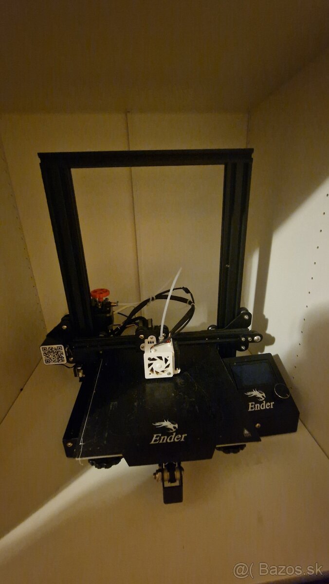 3D printer Creality Ender 3 + skrinka - 2