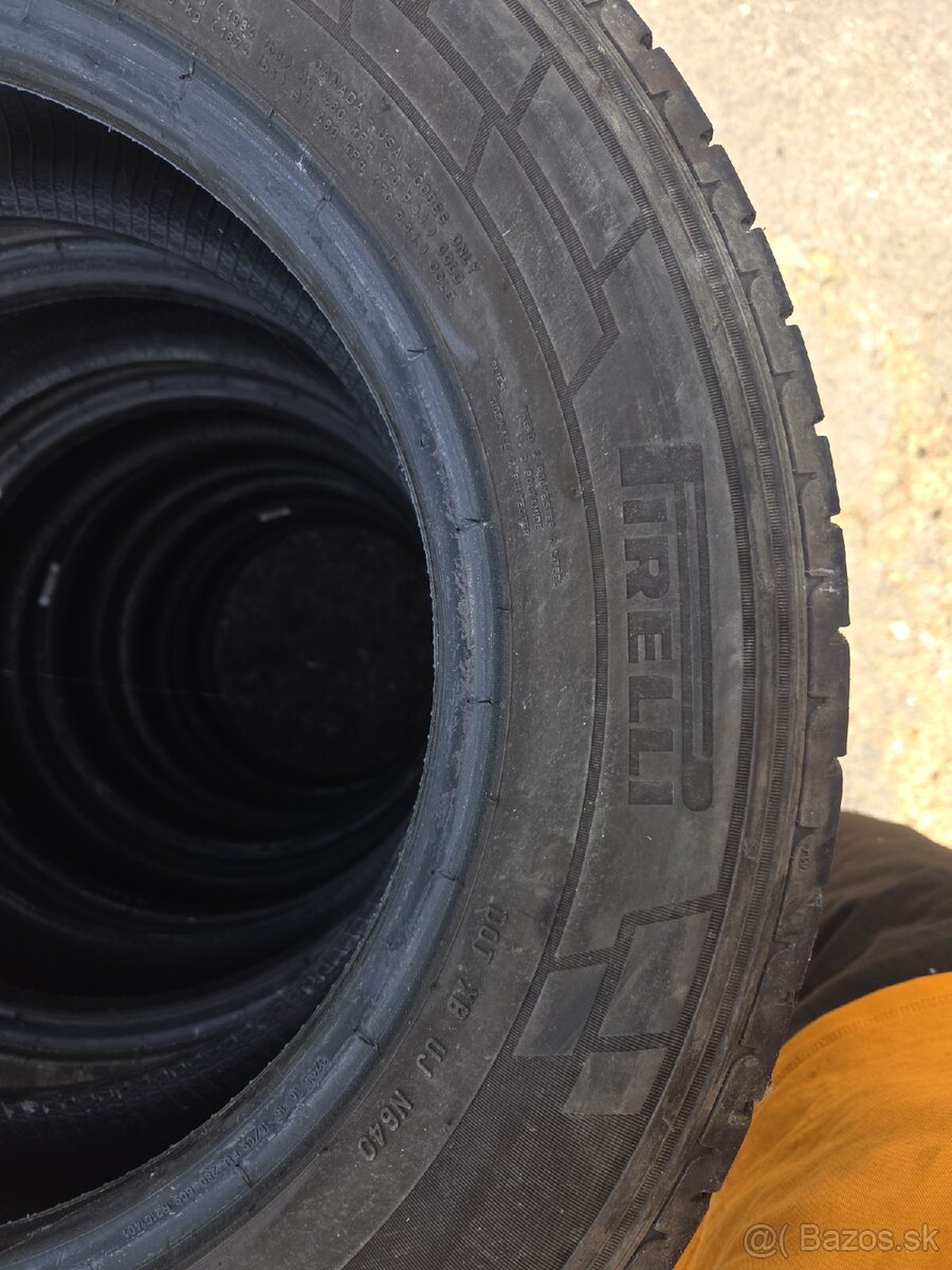 Pirelli 195/70 R15C 6KS - 2