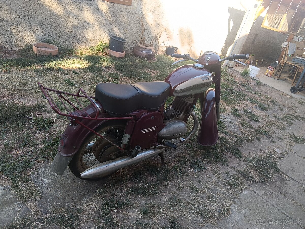 Predám Jawa 250 - 2