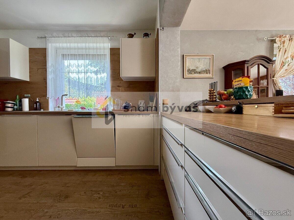 6 i rezidencia, súkromná ulica, pozemok 1334 m2, Pereš - 2