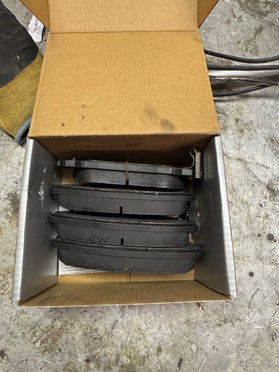 Brzdove platnicky Opel Insignia 2009 - - 2