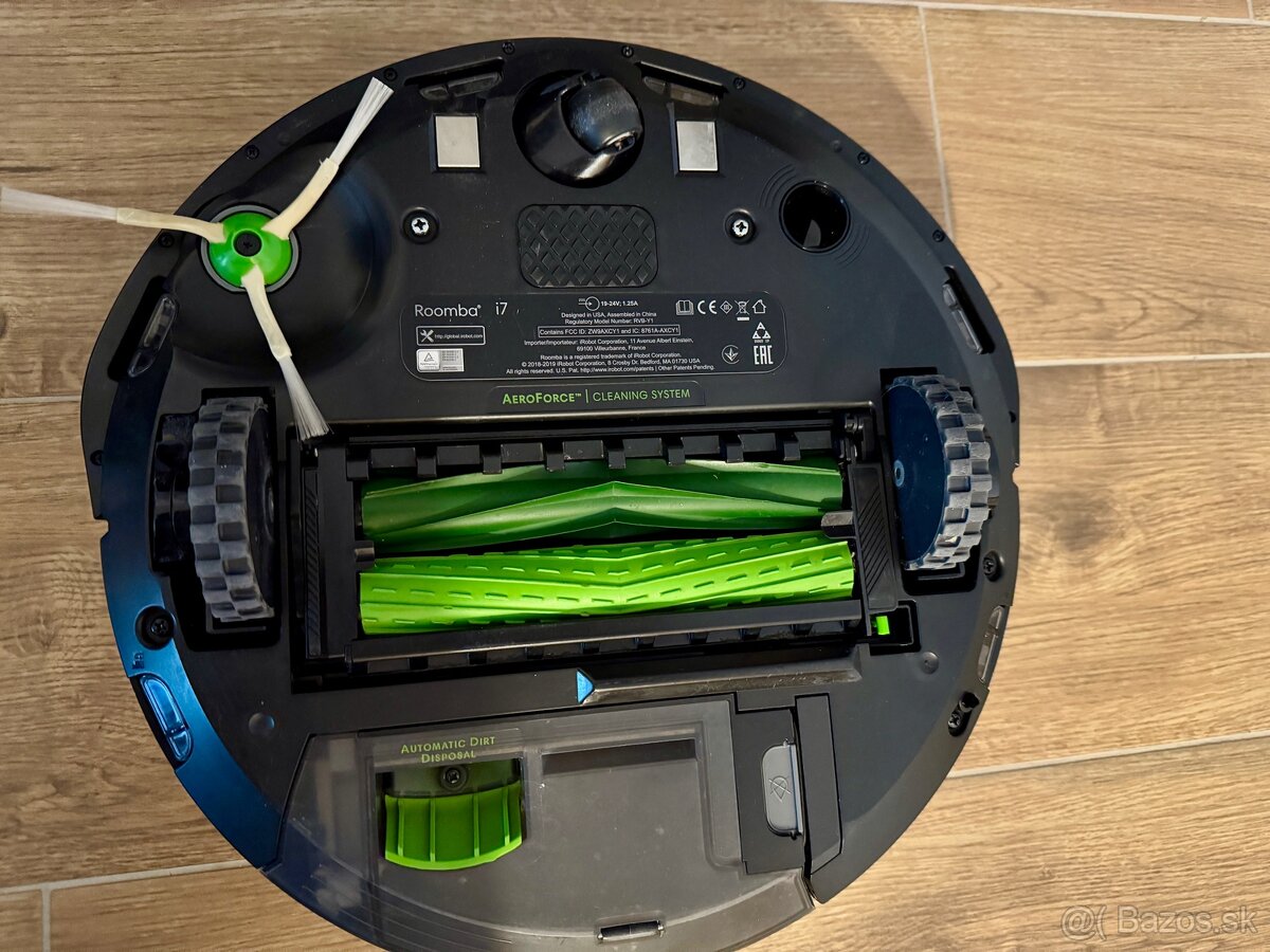 Predám robotický vysávač iRobot Roomba i7 s Clean Base - 2