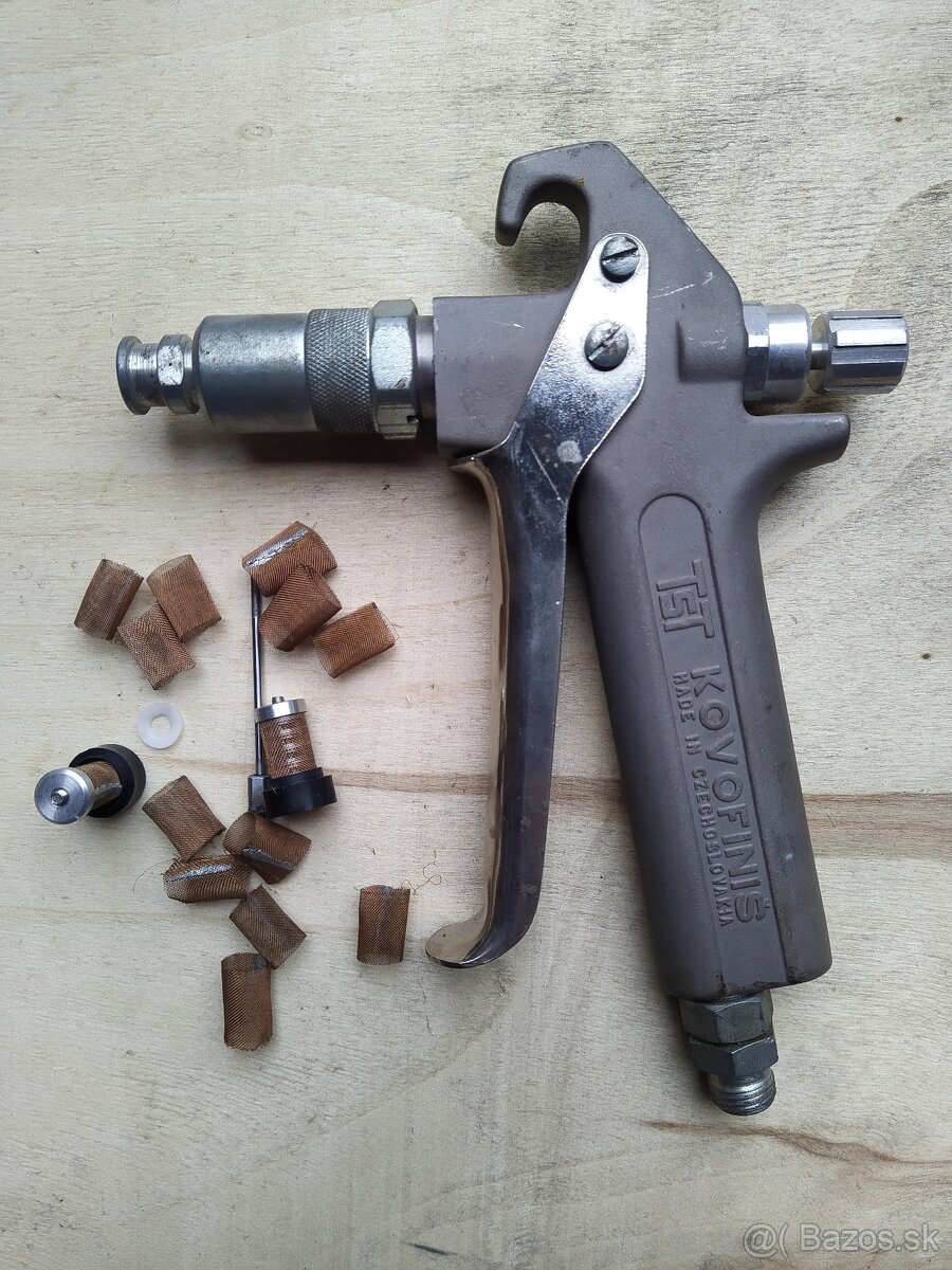 Striekacia pištol - 2