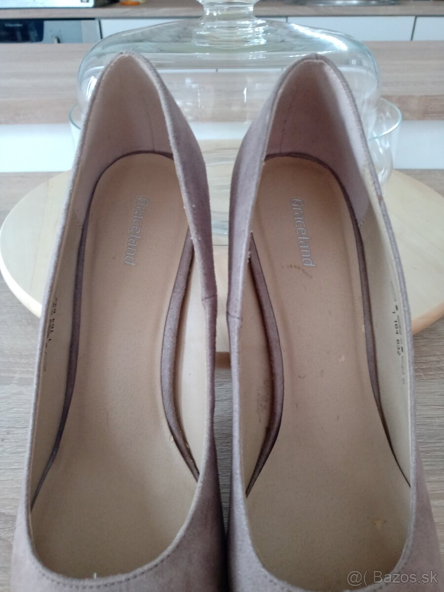 Béžové lodičky 39 - 2