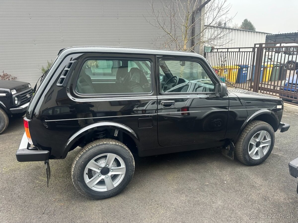 PREDAJ NOVÝCH VOZIDIEL LADA NIVA 3DV - CLASSIK A LUX - 2