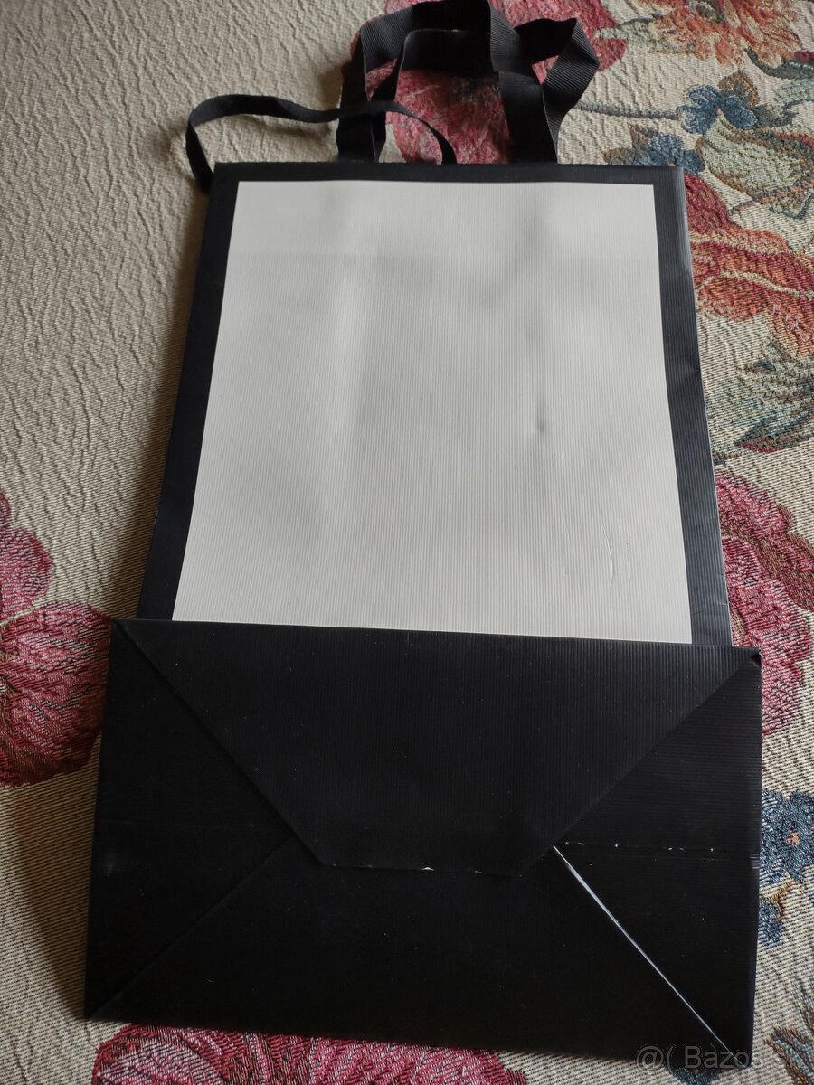 Značkové papierové tasky - 2