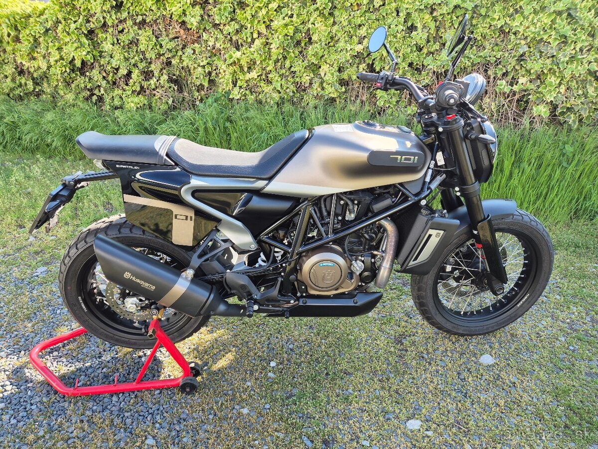 Predam Husqvarna Svartpilen 701 - 2