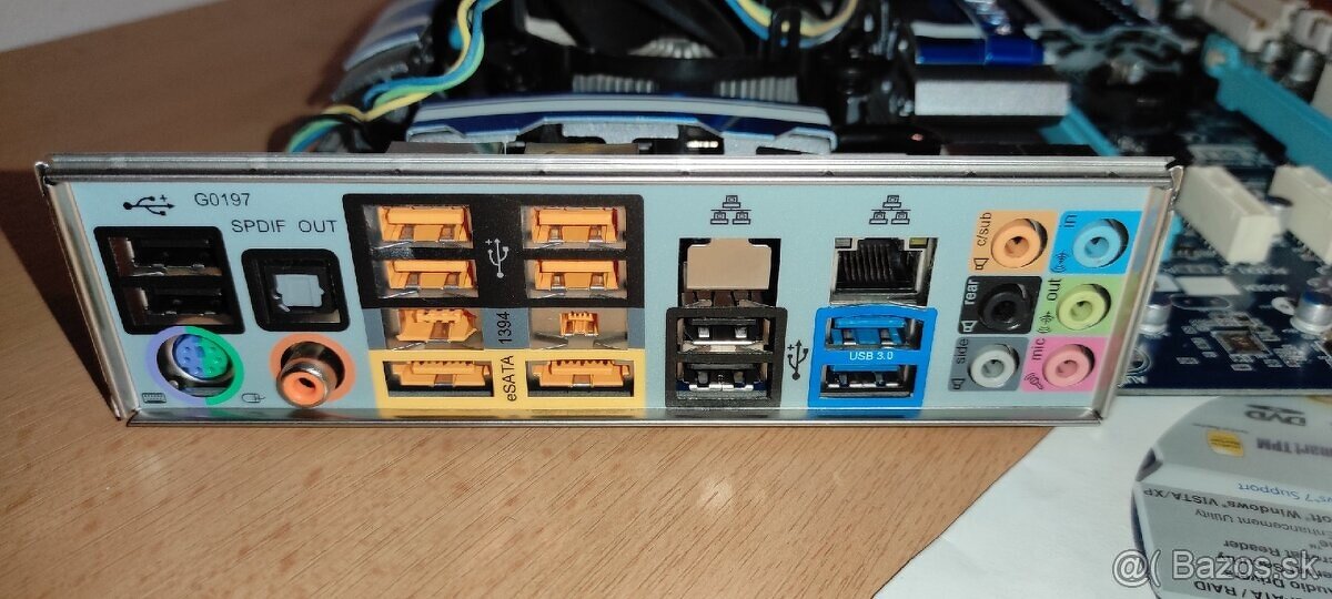 GIGABYTE P55A-UD4 + Intel Core i5-760 + 8GBRAM - 2