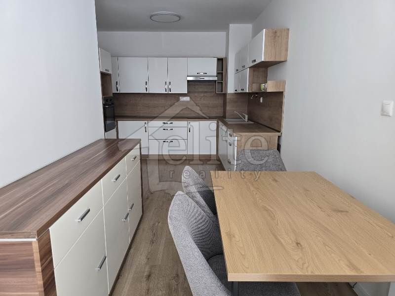 Prenájom, Byt/2-izbový (RK01031593) - 2