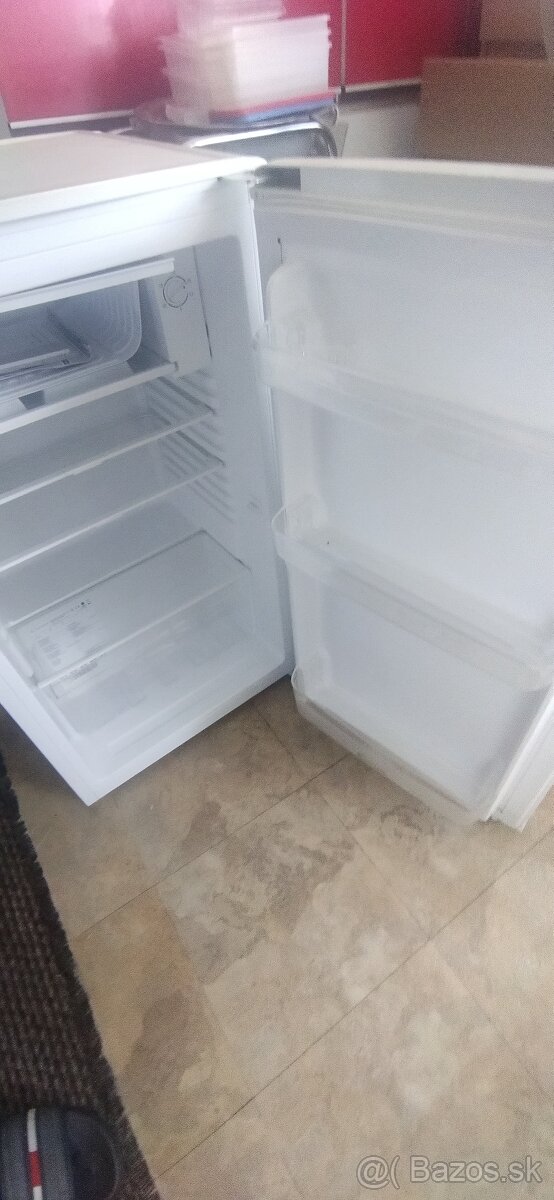 Predám nefunkčnú chladničku - 2