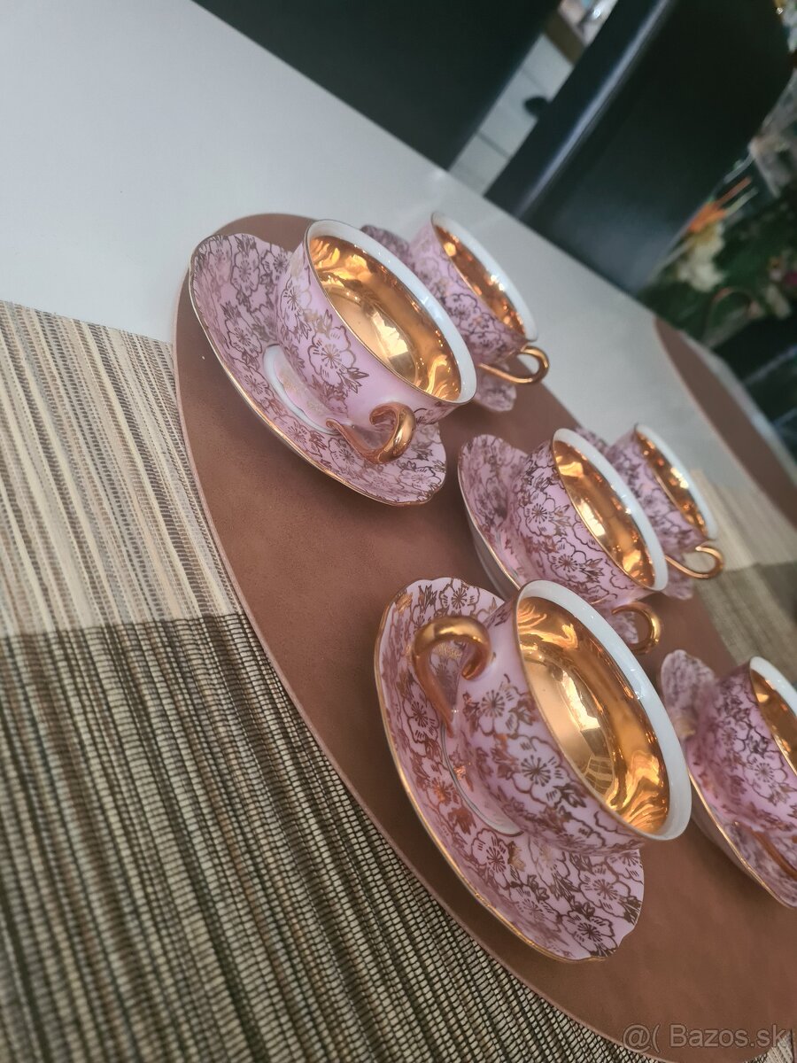 Starožitné hrnčeky - 2