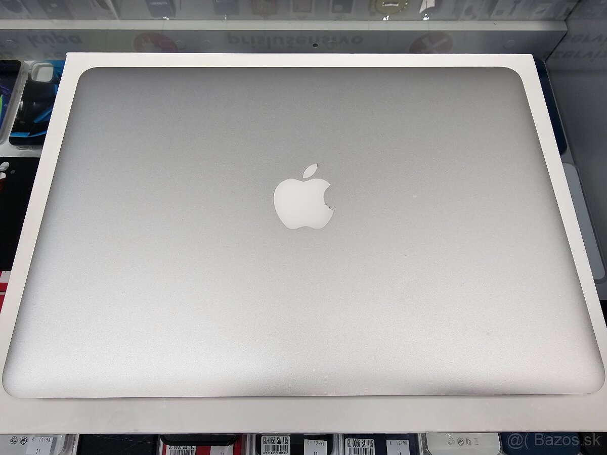 MacBook Air 2017 + Magic Mouse + AirPods 2 - 2