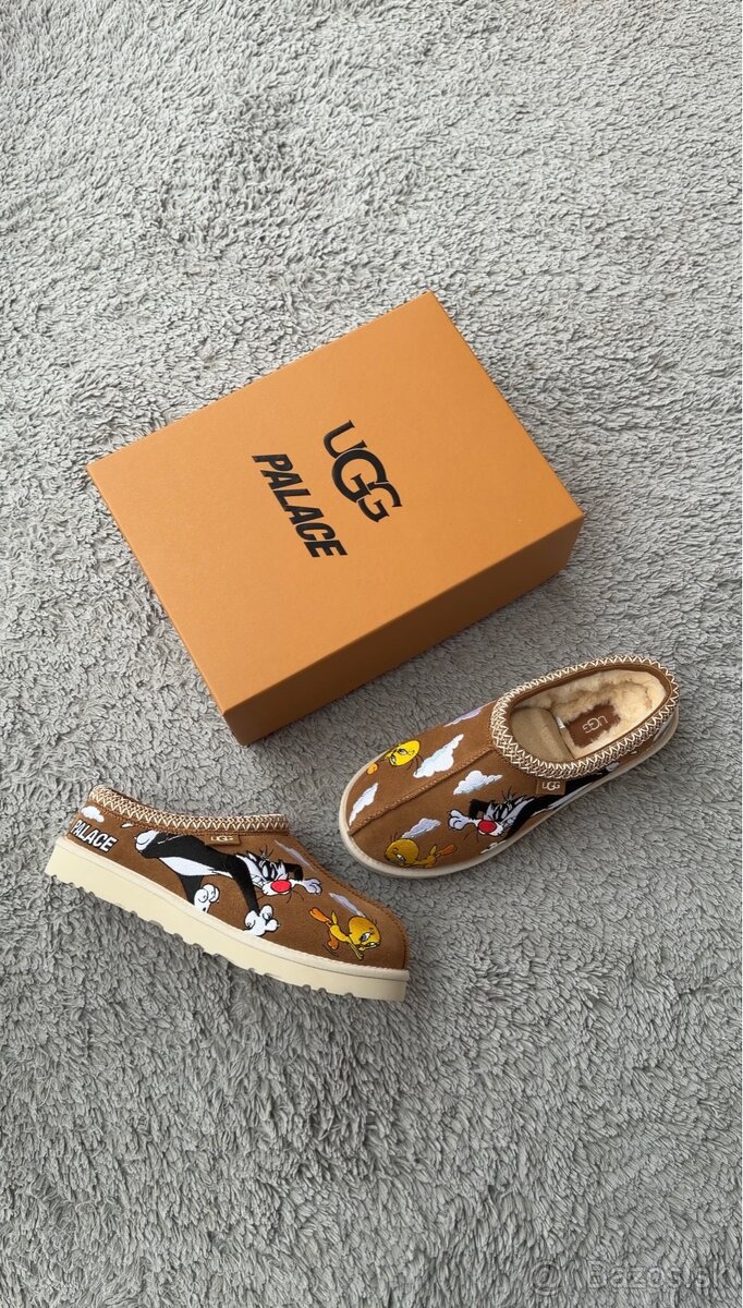 UGG Tasman Slipper Palace x Looney Tunes Chestnut - 2
