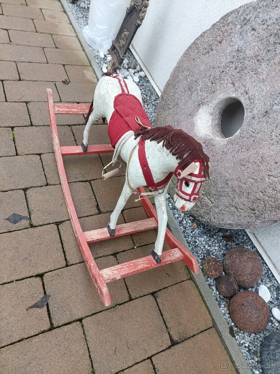 Starožitné koníky - 2