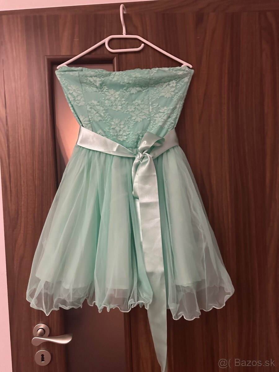 Damske šaty / zelenkavé - 2