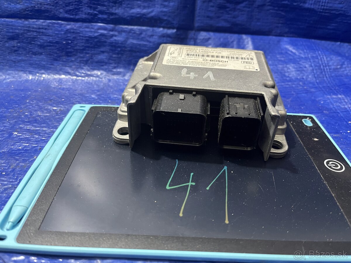 RIADIACA JEDNOTKA AIRBAGU JAGUAR XF - 2