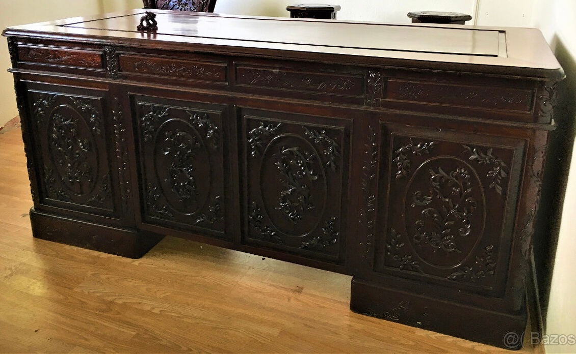 Kancelársky stôl z Ázie - 2