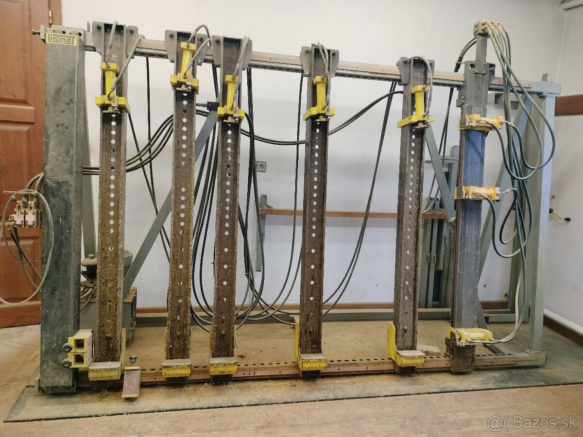 Predám stolársky rámový lis - 2