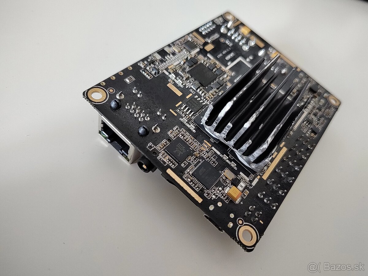 LattePanda v1 - Zbierka SBC - 2