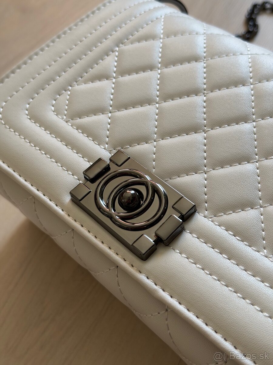 Chanel biela dámska kabelka - 2