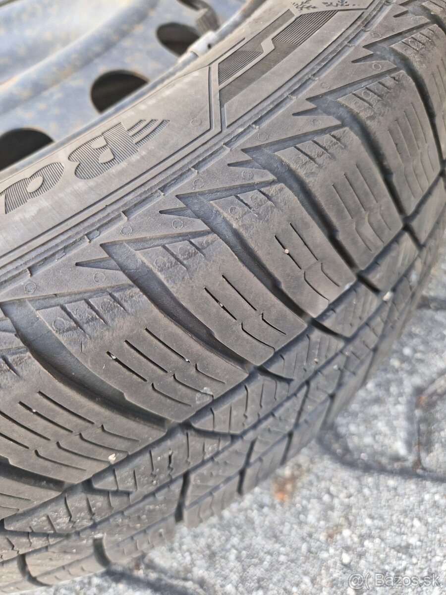 4ks zimné pneumatiky na plechových diskoch - 2