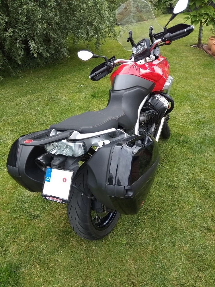 Moto Guzzi Stelvio 1200 - 2
