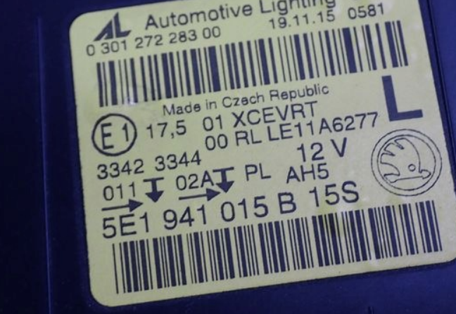 skoda octavia svetlo bixenon 2013-17 - 2