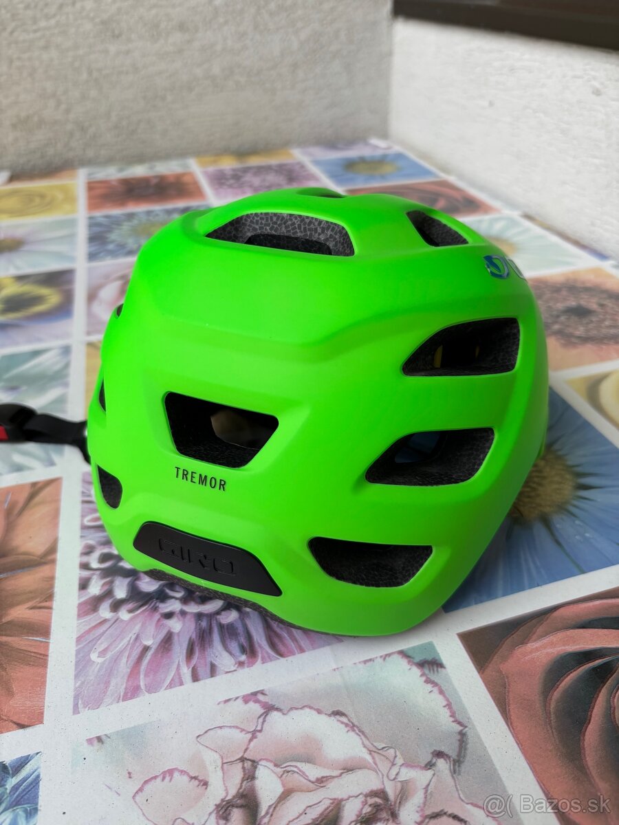 Cyklisticka prilba - 2