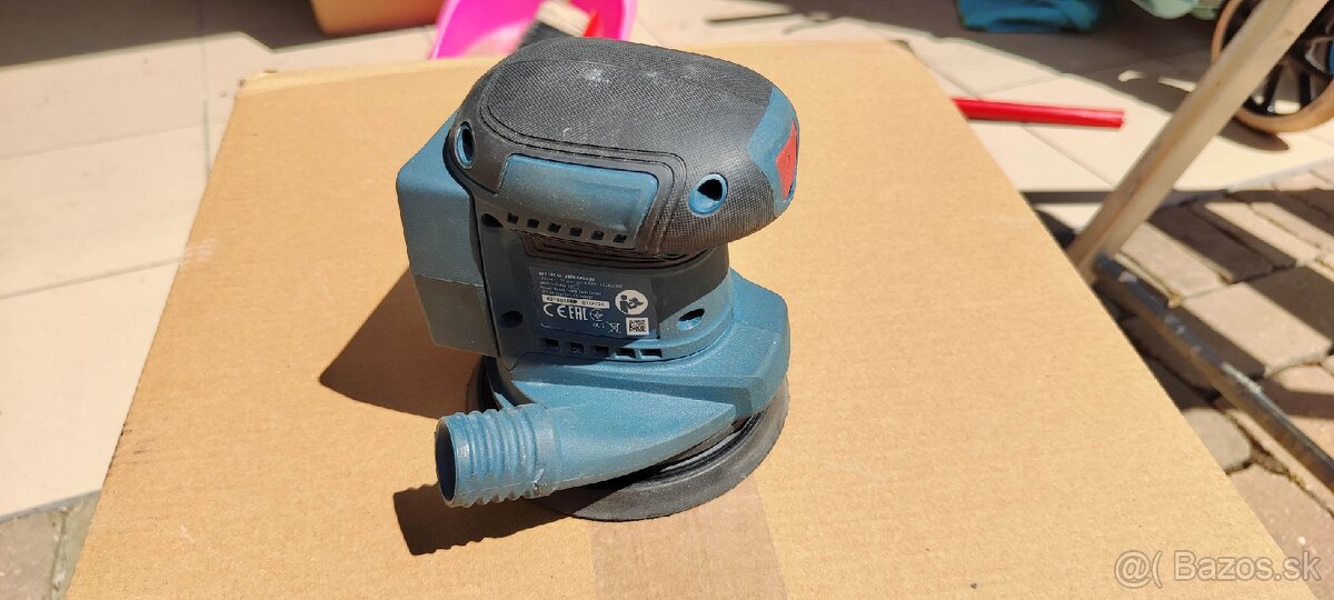 Predam excentricku brusku Bosch GEX 185-Li - 2