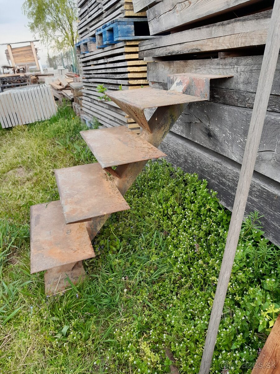 Predám železné schody - 2