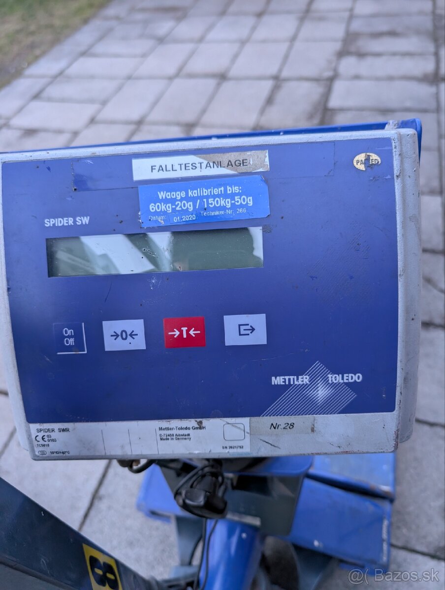 Paletový vozík z váhou - 2