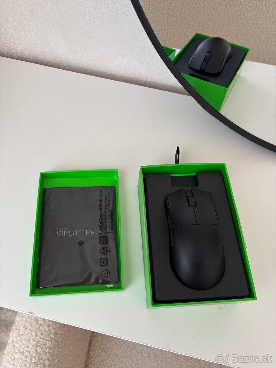Razer Viper V3 Pro - 2
