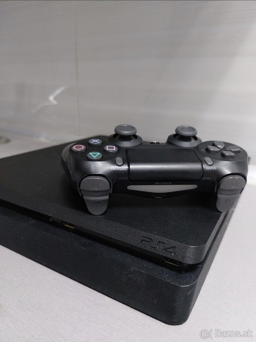 Ps4 slim aj výmena - 2